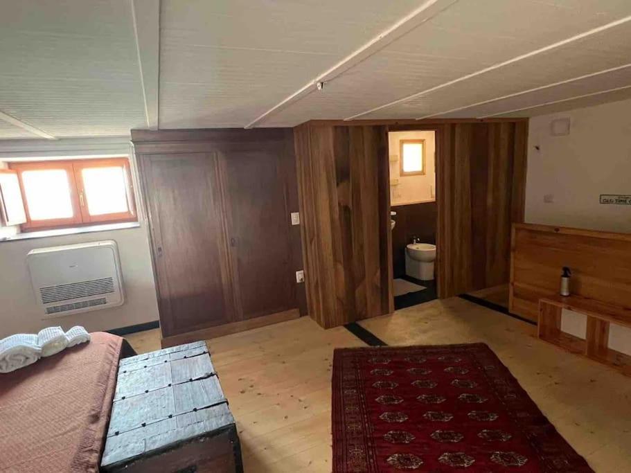 Kamyhouse Una Tranquilla Struttura Nel Verde Villa Nápoles Exterior foto