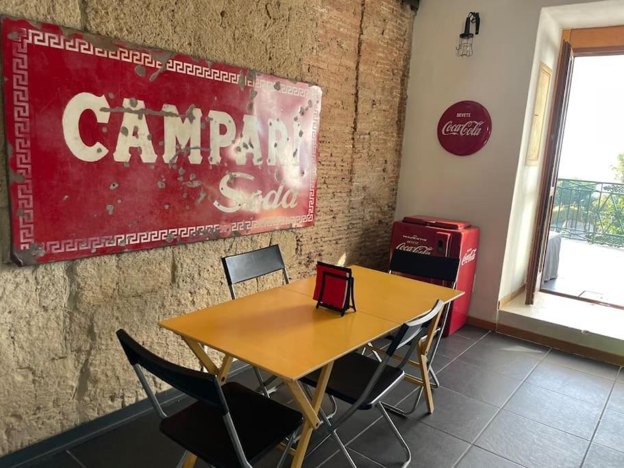 Kamyhouse Una Tranquilla Struttura Nel Verde Villa Nápoles Exterior foto