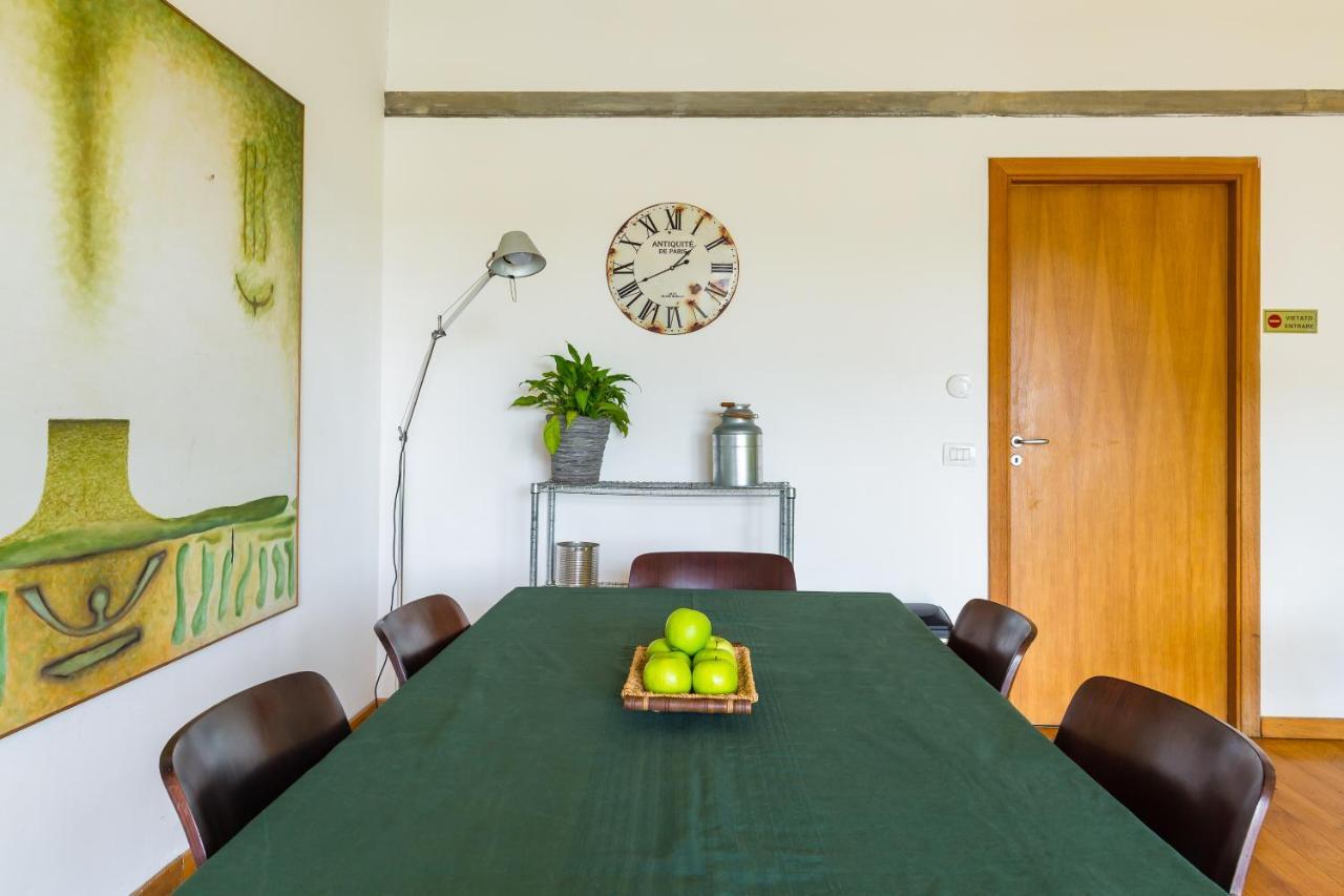 Kamyhouse Una Tranquilla Struttura Nel Verde Villa Nápoles Exterior foto