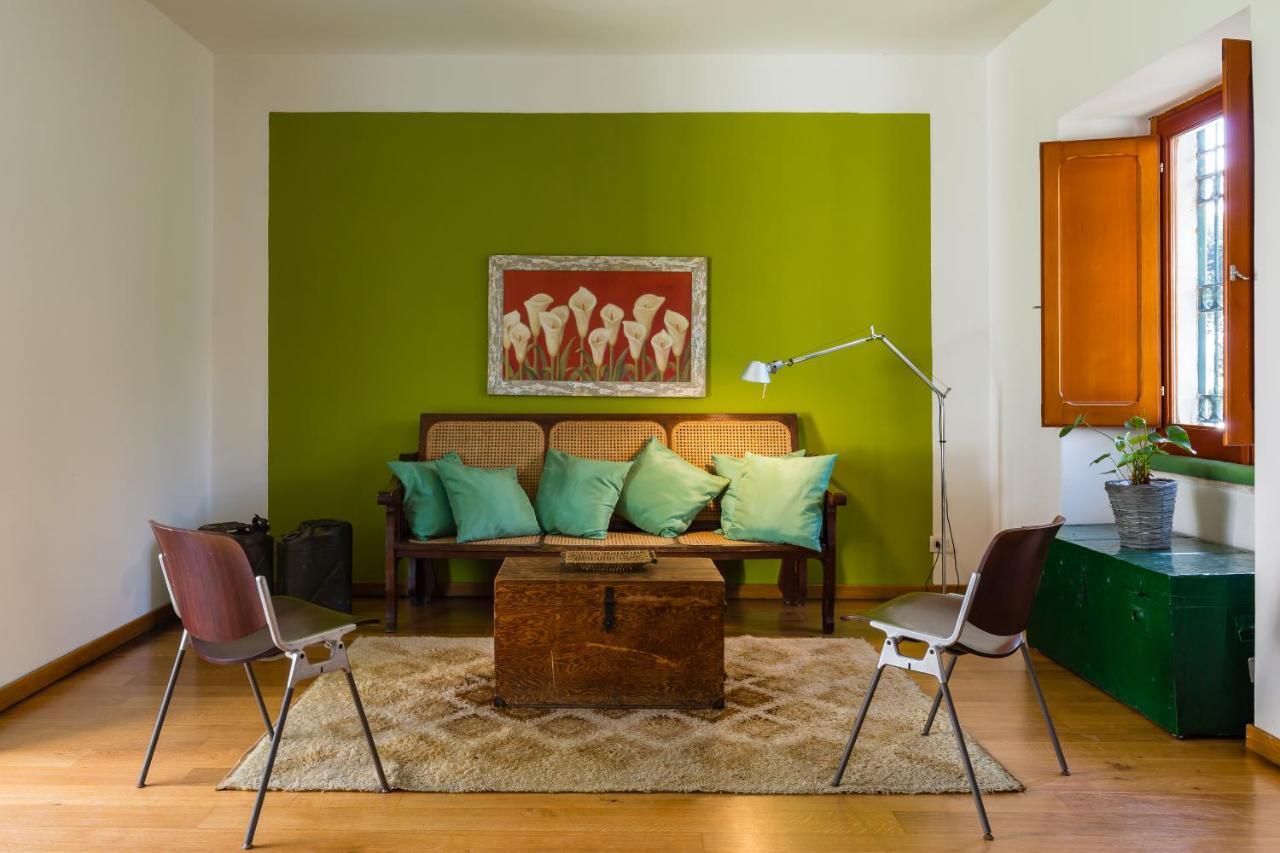 Kamyhouse Una Tranquilla Struttura Nel Verde Villa Nápoles Exterior foto