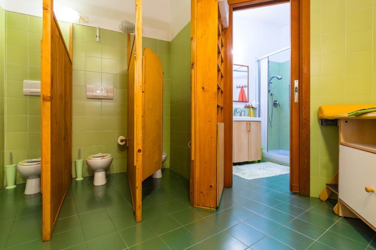 Kamyhouse Una Tranquilla Struttura Nel Verde Villa Nápoles Exterior foto