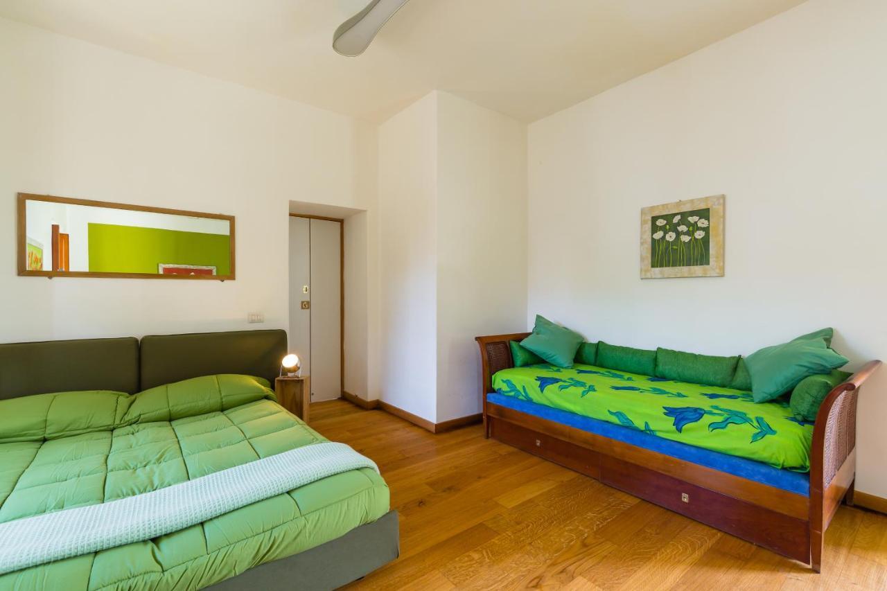 Kamyhouse Una Tranquilla Struttura Nel Verde Villa Nápoles Exterior foto
